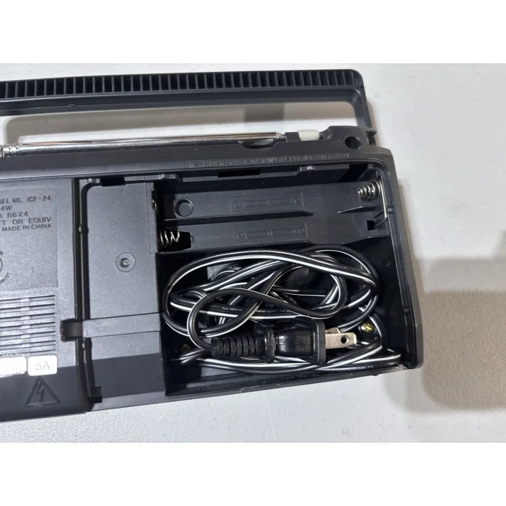 Vintage Sony ICF-24 FM/AM 2 Band‎ Portable Radio Tested with AC Cord